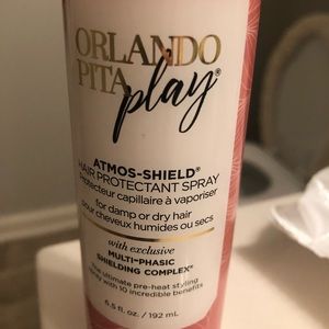 Orlando pita play hair protectant spray